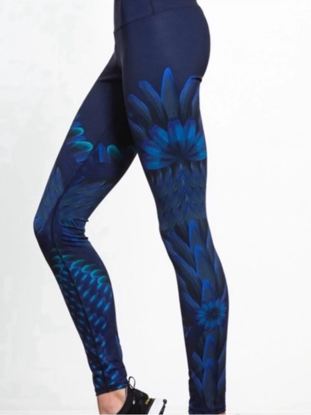 Alo Yoga $130 Goddess Legging Ltd Edition Blue Tail‎ Feathers Blue Sz XS EUC